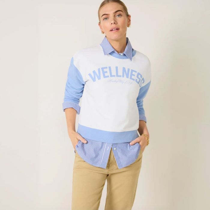 Women's EVEREVE Crew Neck Graphic Sweatshirt
